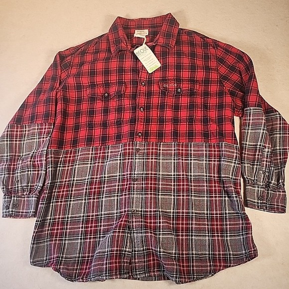 Bequetexile Upcycled Flannel Shirt Plaid Patchwork Long‎ Sleeve Button Down - Picture 1 of 12